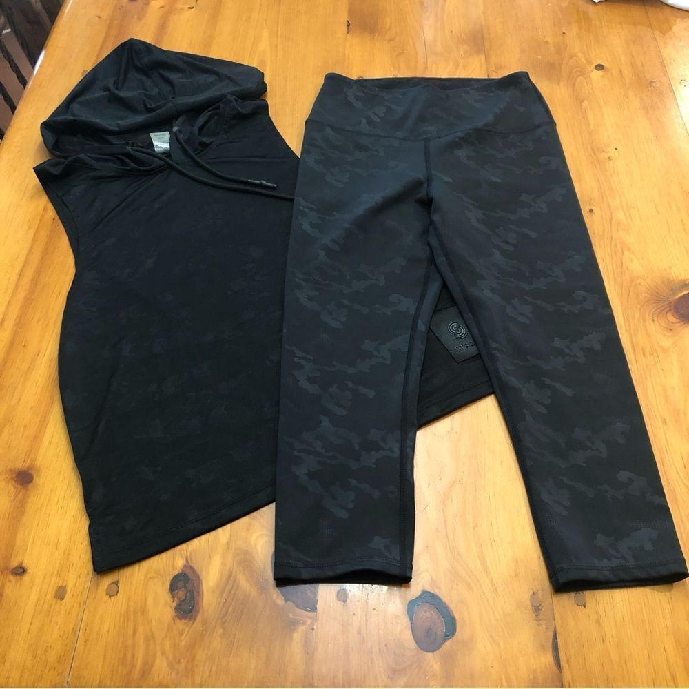 Zumba Strong Matching Camo Set - image 2